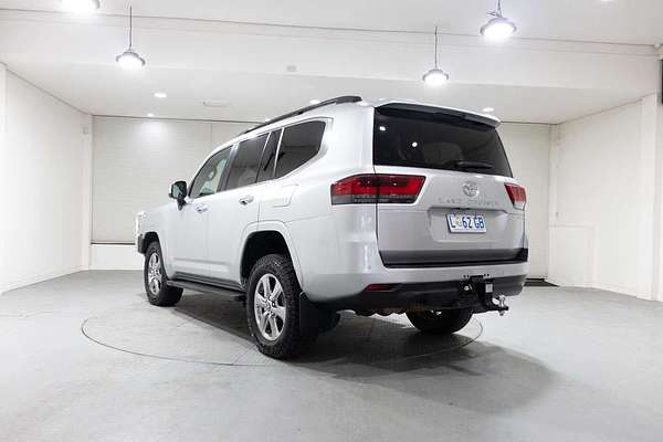 2023 Toyota Landcruiser Sahara FJA300R