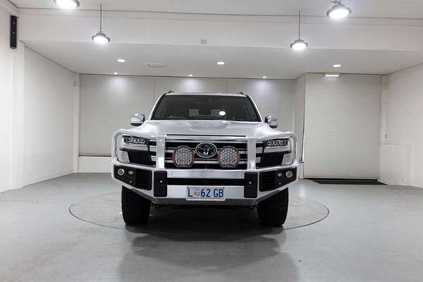 2023 Toyota Landcruiser Sahara FJA300R