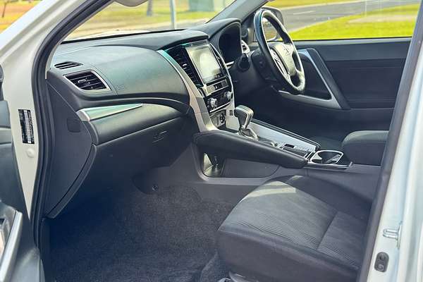 2022 Mitsubishi Pajero Sport GLX QF