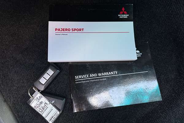 2022 Mitsubishi Pajero Sport GLX QF