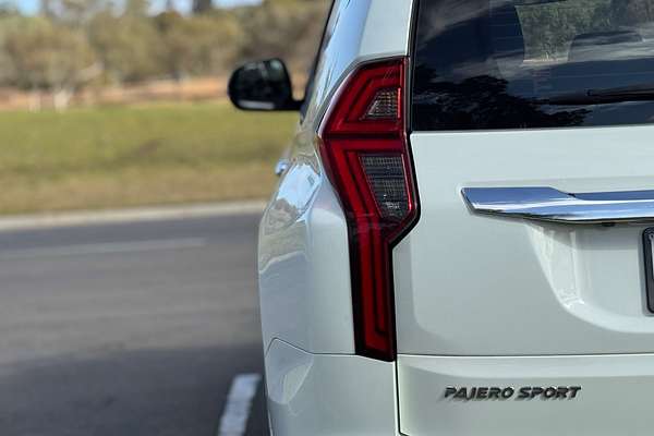2022 Mitsubishi Pajero Sport GLX QF