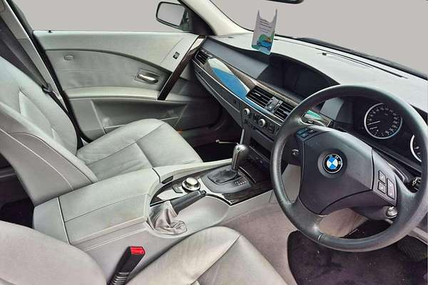 2005 BMW 5 Series 530i E60