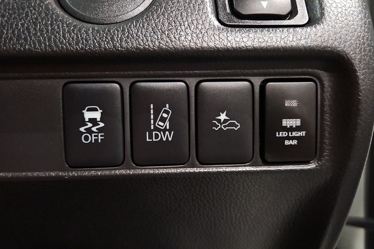 2024 Mitsubishi Triton GLX MR 4X4