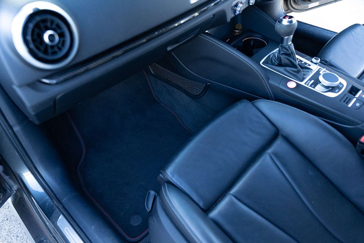 2017 Audi RS3  8V