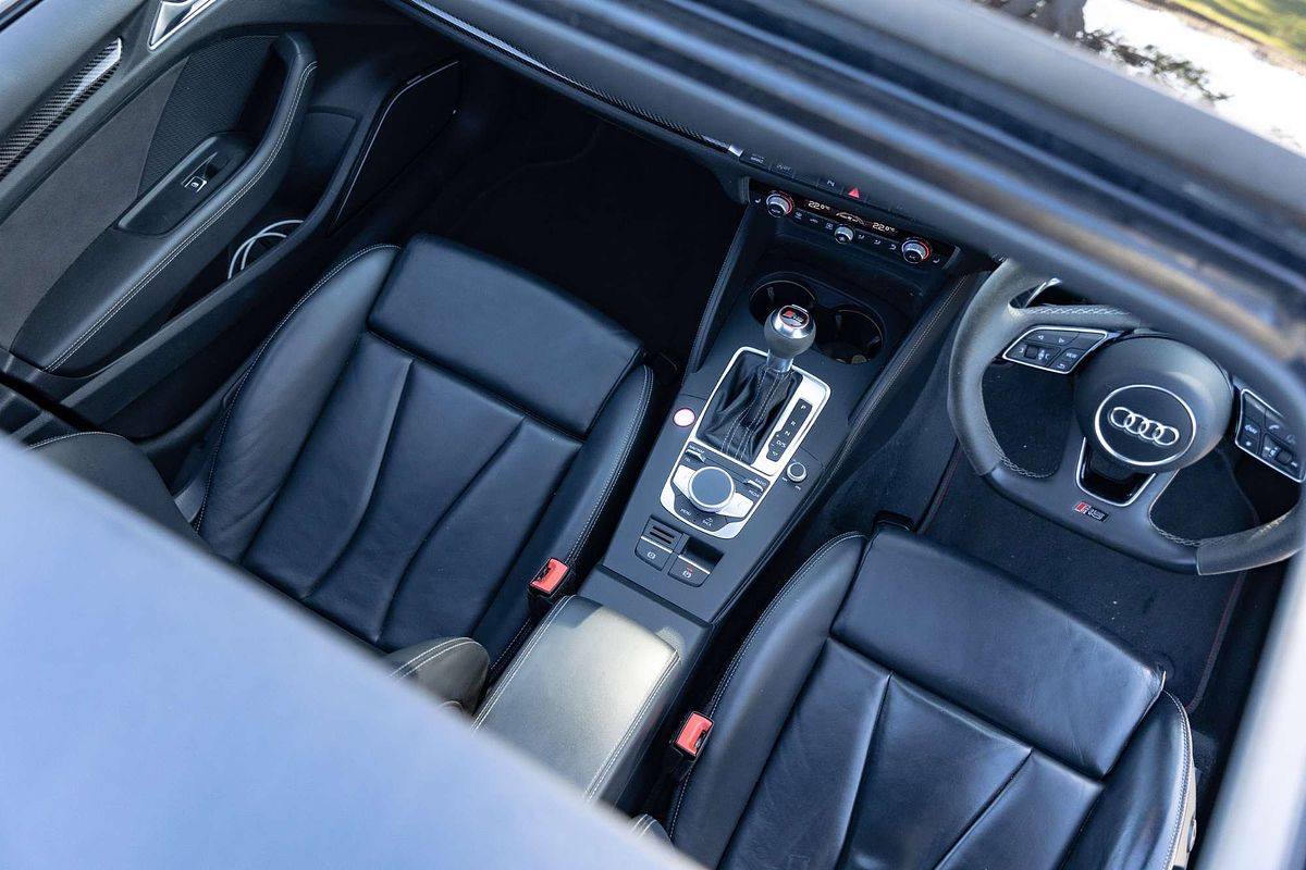 2017 Audi RS3  8V