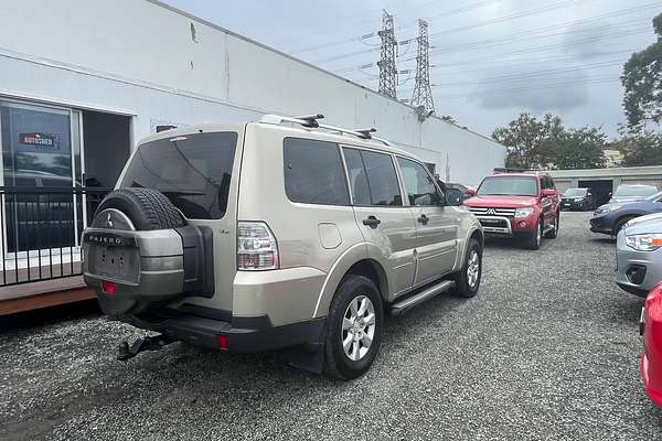 2007 Mitsubishi Pajero GLX NS