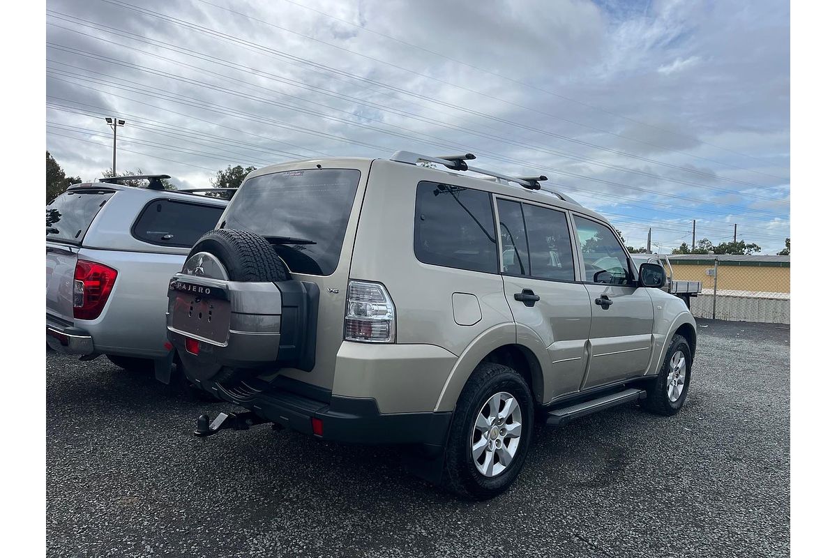 2007 Mitsubishi Pajero GLX NS