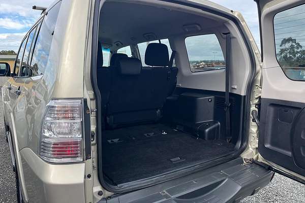 2007 Mitsubishi Pajero GLX NS