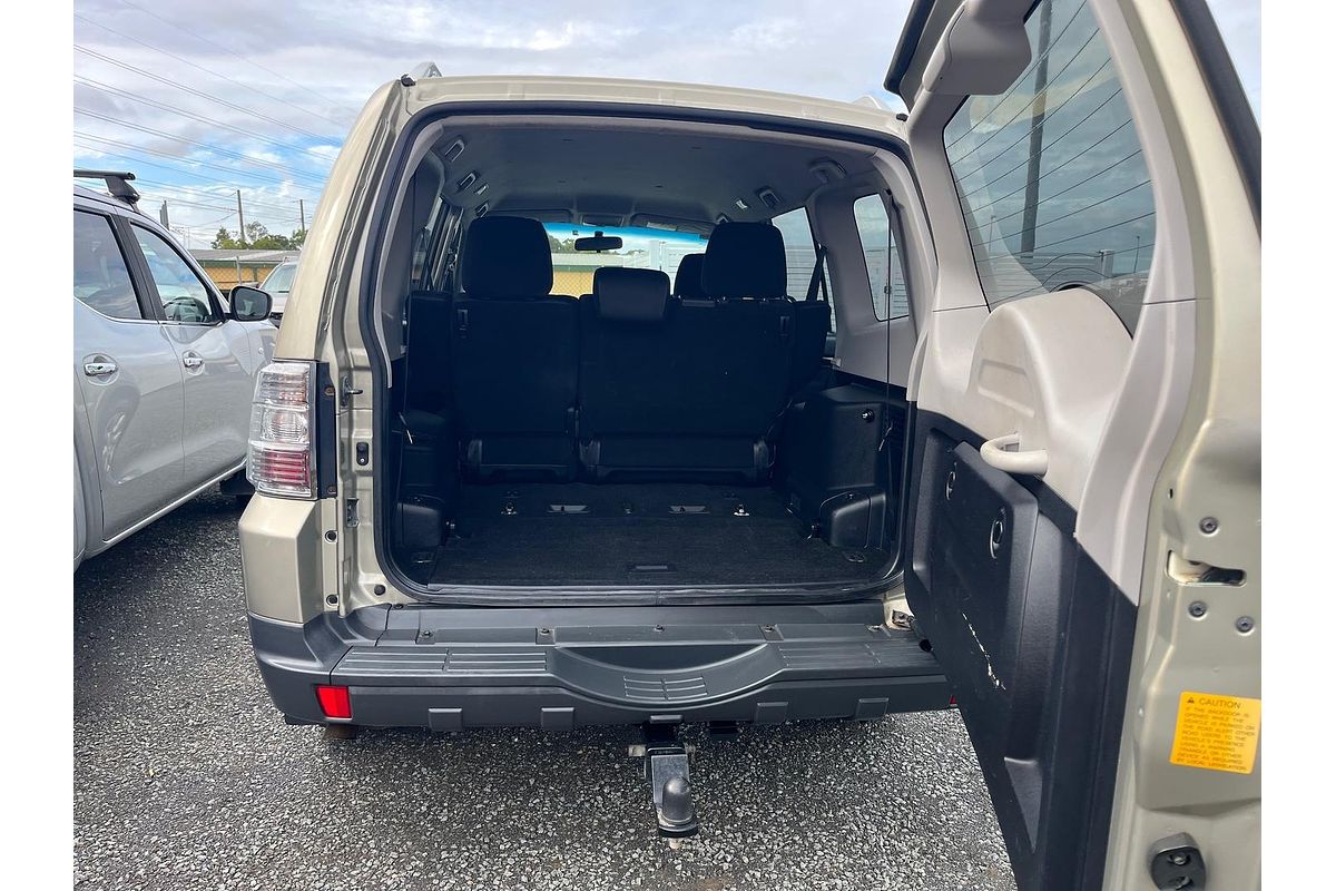 2007 Mitsubishi Pajero GLX NS