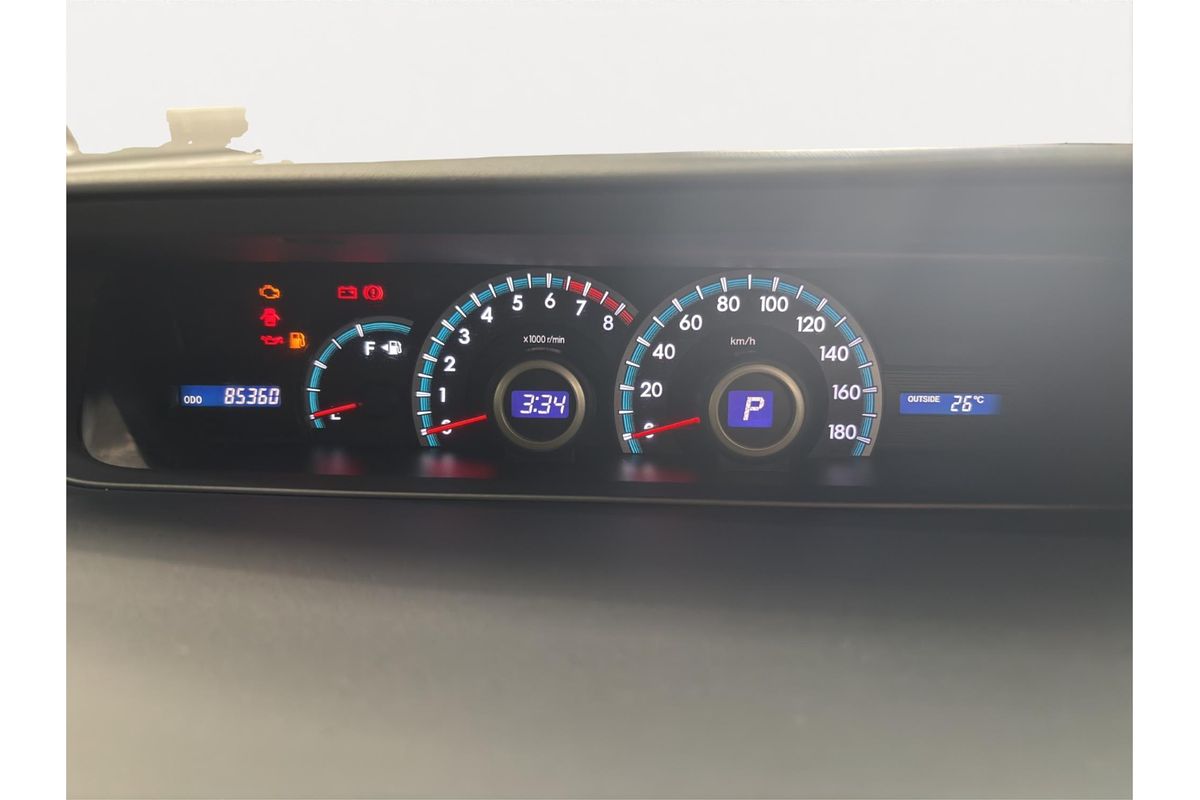 2011 Toyota Noah X L SELECTION ZZR70G
