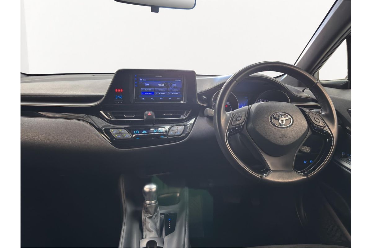 2017 Toyota C-HR HYBRID HYBRID ZYX10