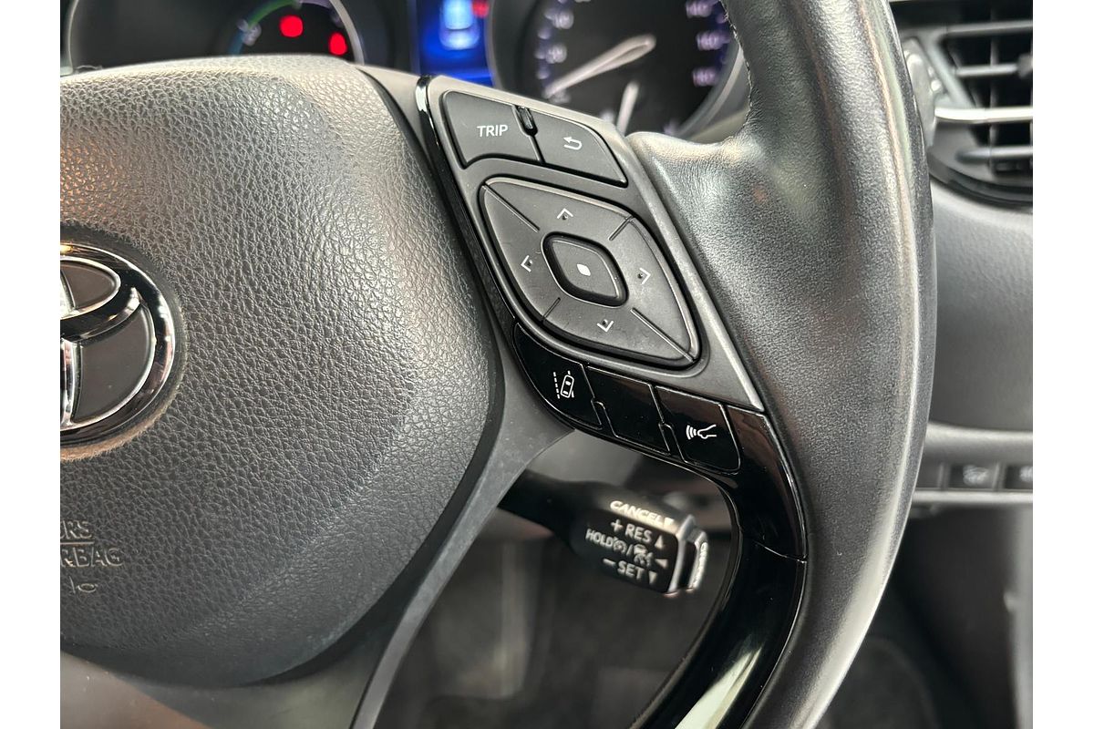 2017 Toyota C-HR HYBRID HYBRID ZYX10