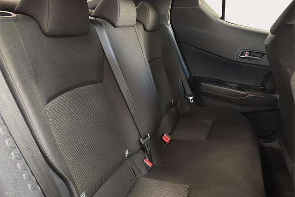 2017 Toyota C-HR HYBRID HYBRID ZYX10