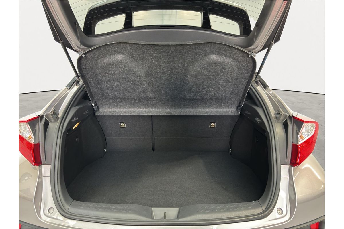 2017 Toyota C-HR HYBRID HYBRID ZYX10