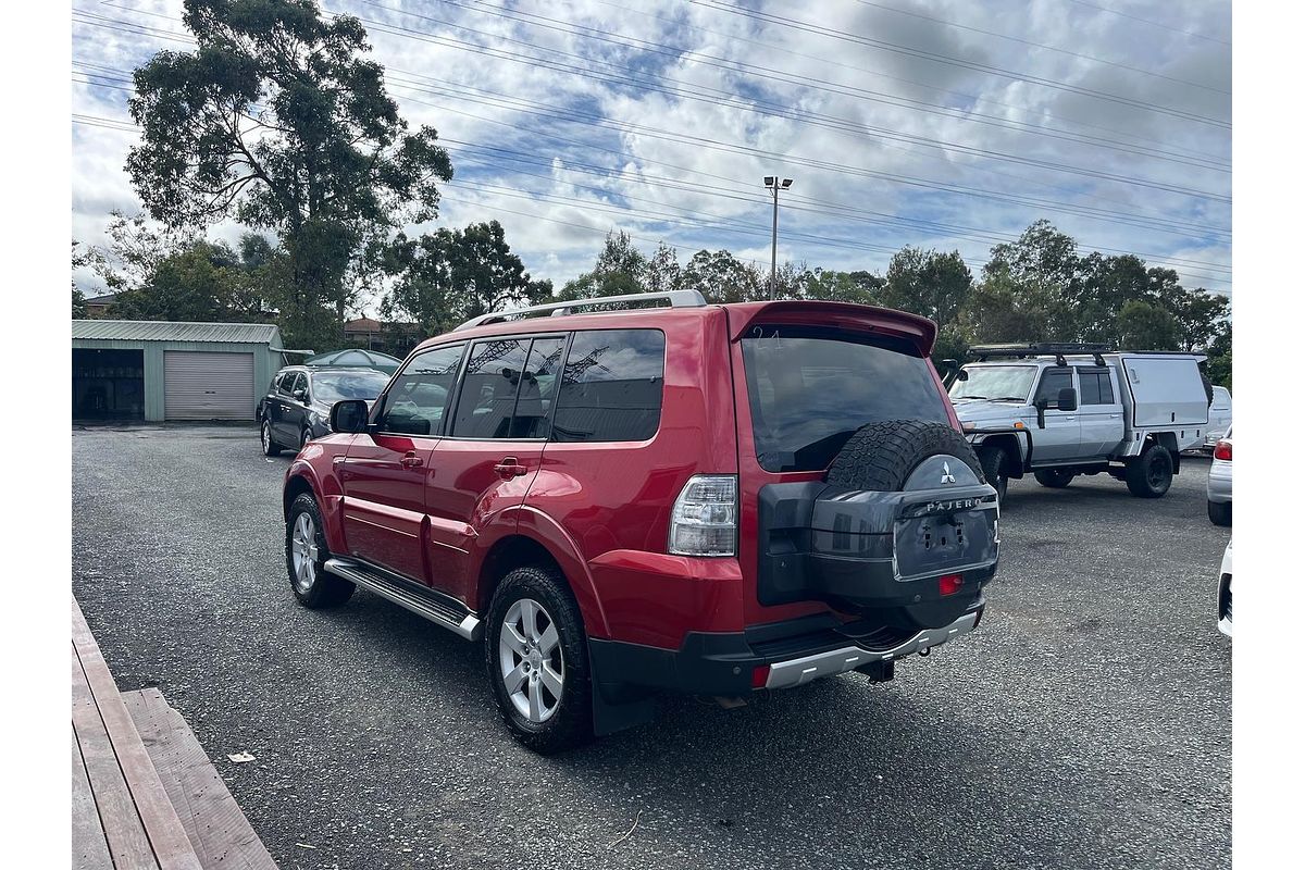 2006 Mitsubishi Pajero VR-X NS