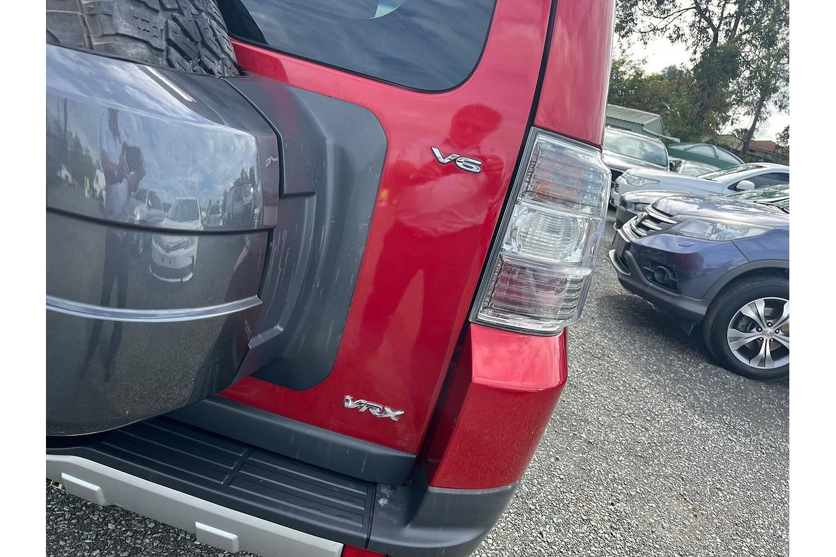 2006 Mitsubishi Pajero VR-X NS