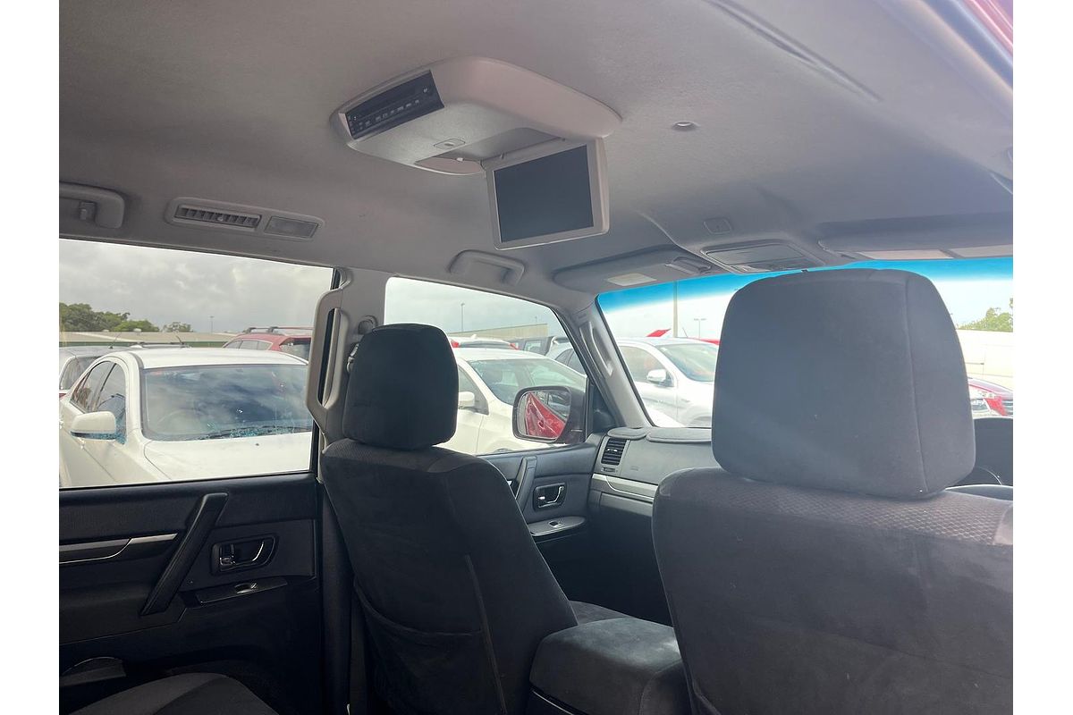 2006 Mitsubishi Pajero VR-X NS