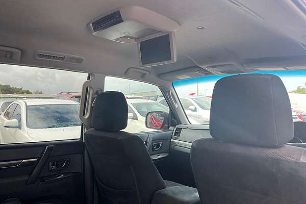 2006 Mitsubishi Pajero VR-X NS