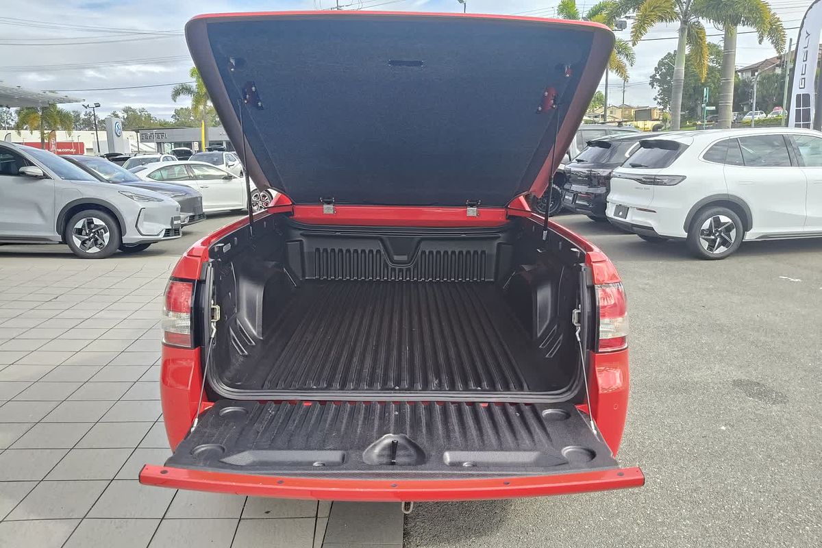 2016 Holden Ute SV6 Black VF Series II Rear Wheel Drive