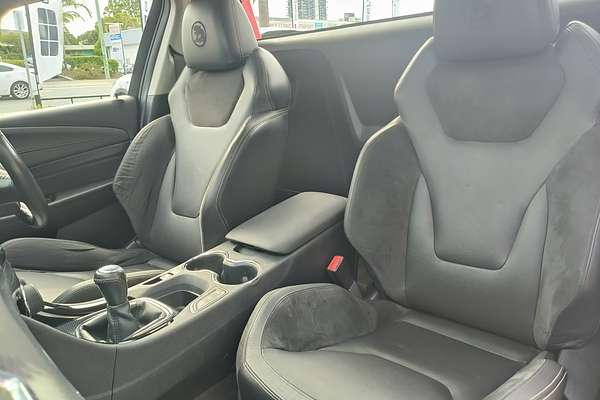 2016 Holden Ute SV6 Black VF Series II Rear Wheel Drive