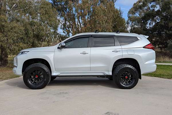 2022 Mitsubishi Pajero Sport GLS QF