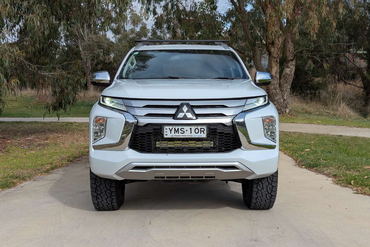 2022 Mitsubishi Pajero Sport GLS QF