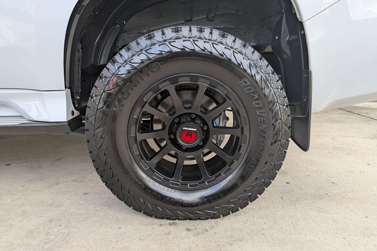 2022 Mitsubishi Pajero Sport GLS QF