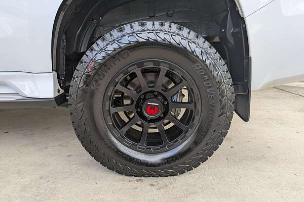 2022 Mitsubishi Pajero Sport GLS QF