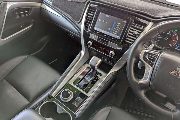 2022 Mitsubishi Pajero Sport GLS QF