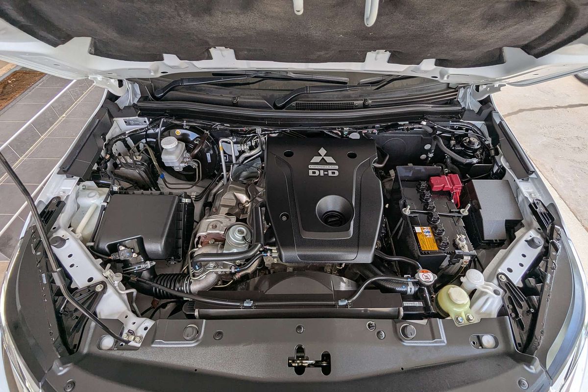 2022 Mitsubishi Pajero Sport GLS QF