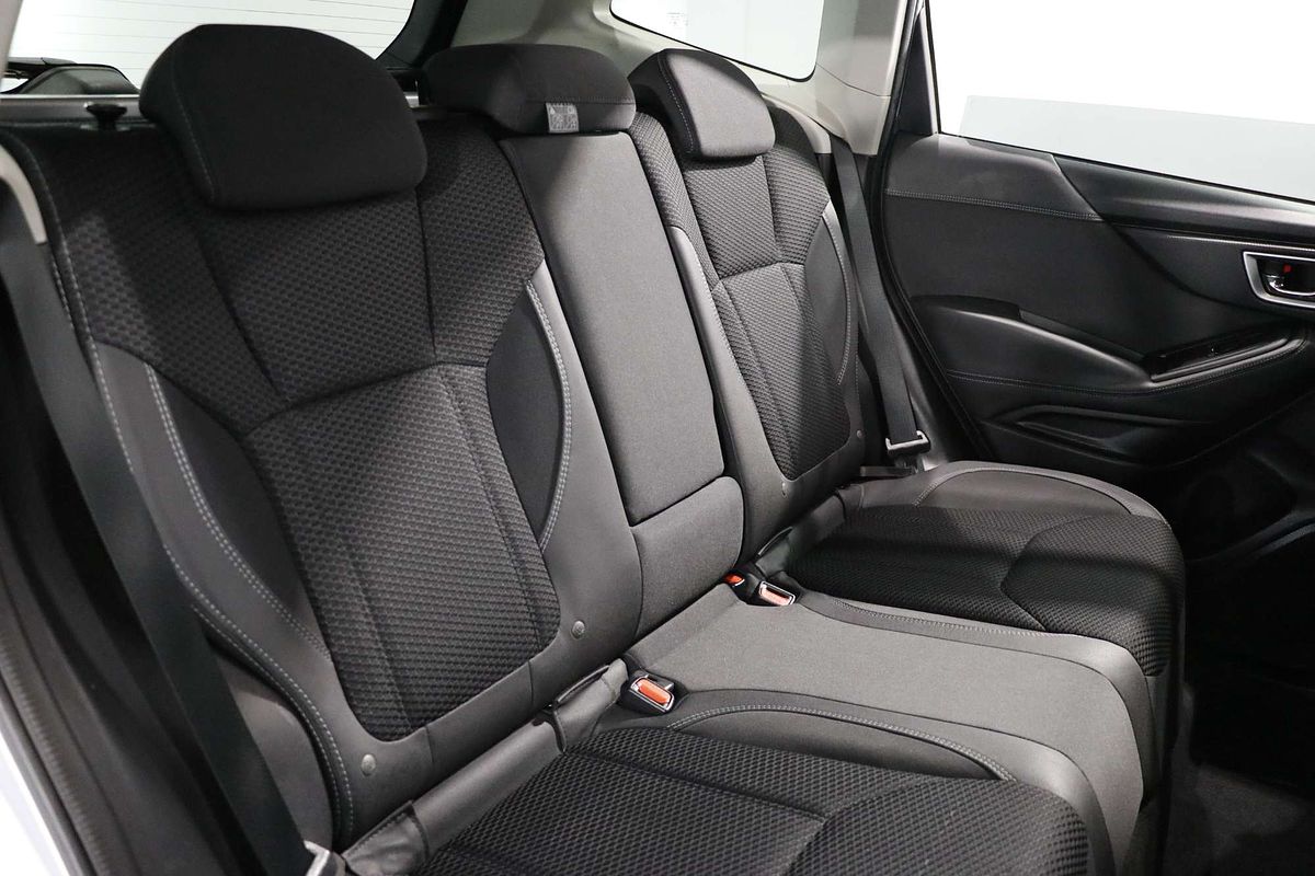 2021 Subaru Forester 2.5i Premium S5