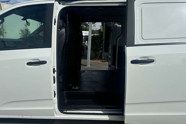 2023 LDV G10 + SV7C