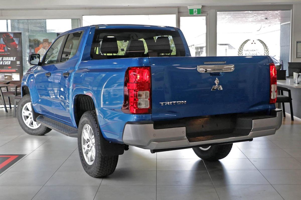 2025 Mitsubishi Triton GLX+ MV 4X4