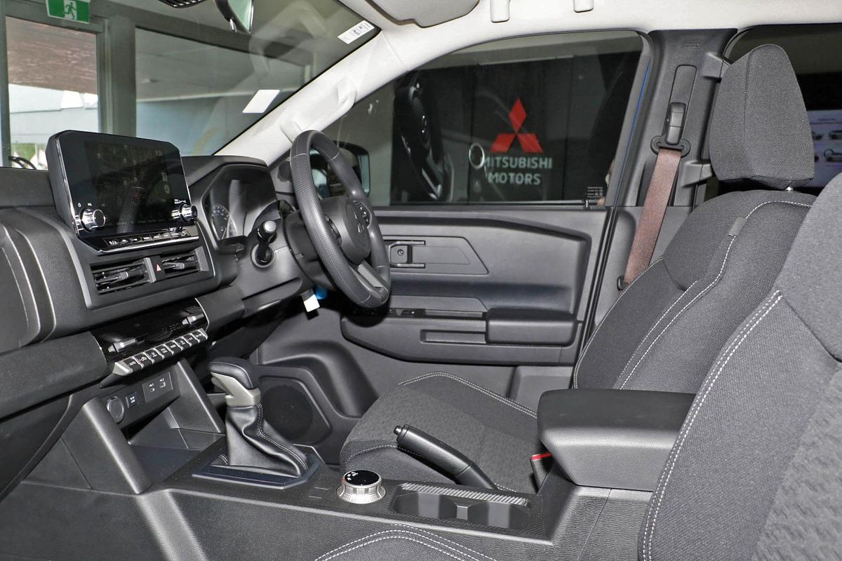 2025 Mitsubishi Triton GLX+ MV 4X4