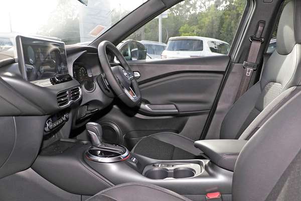 2024 Nissan JUKE ST-L F16