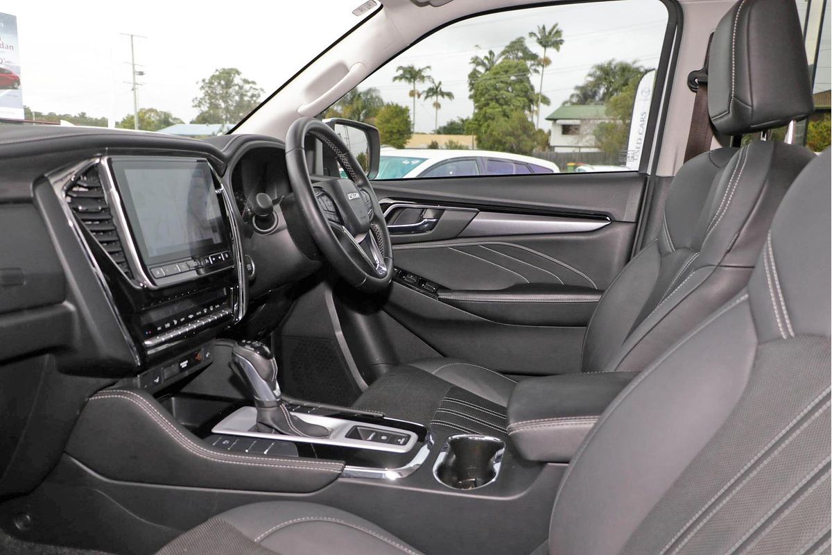 2021 Isuzu MU-X LS-T
