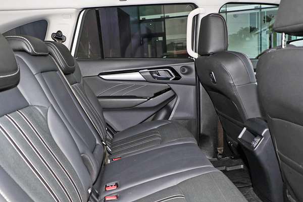 2021 Isuzu MU-X LS-T