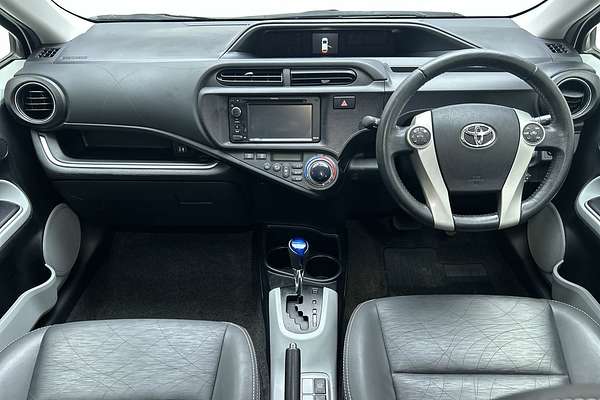 2014 Toyota Prius C i-Tech NHP10R