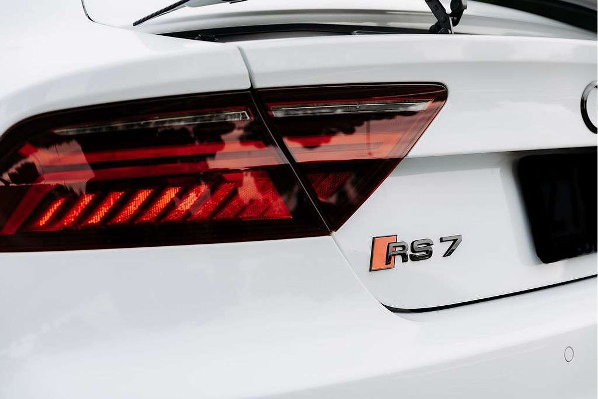 2015 Audi RS7  4G