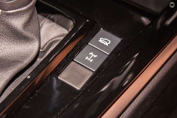 2025 Isuzu D-MAX LS-U 4X4