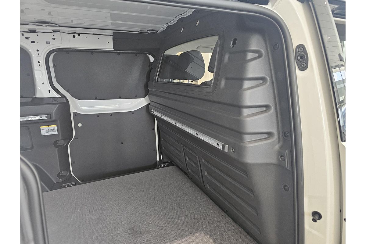2025 Volkswagen ID. Buzz Cargo BEV550 EBN SWB