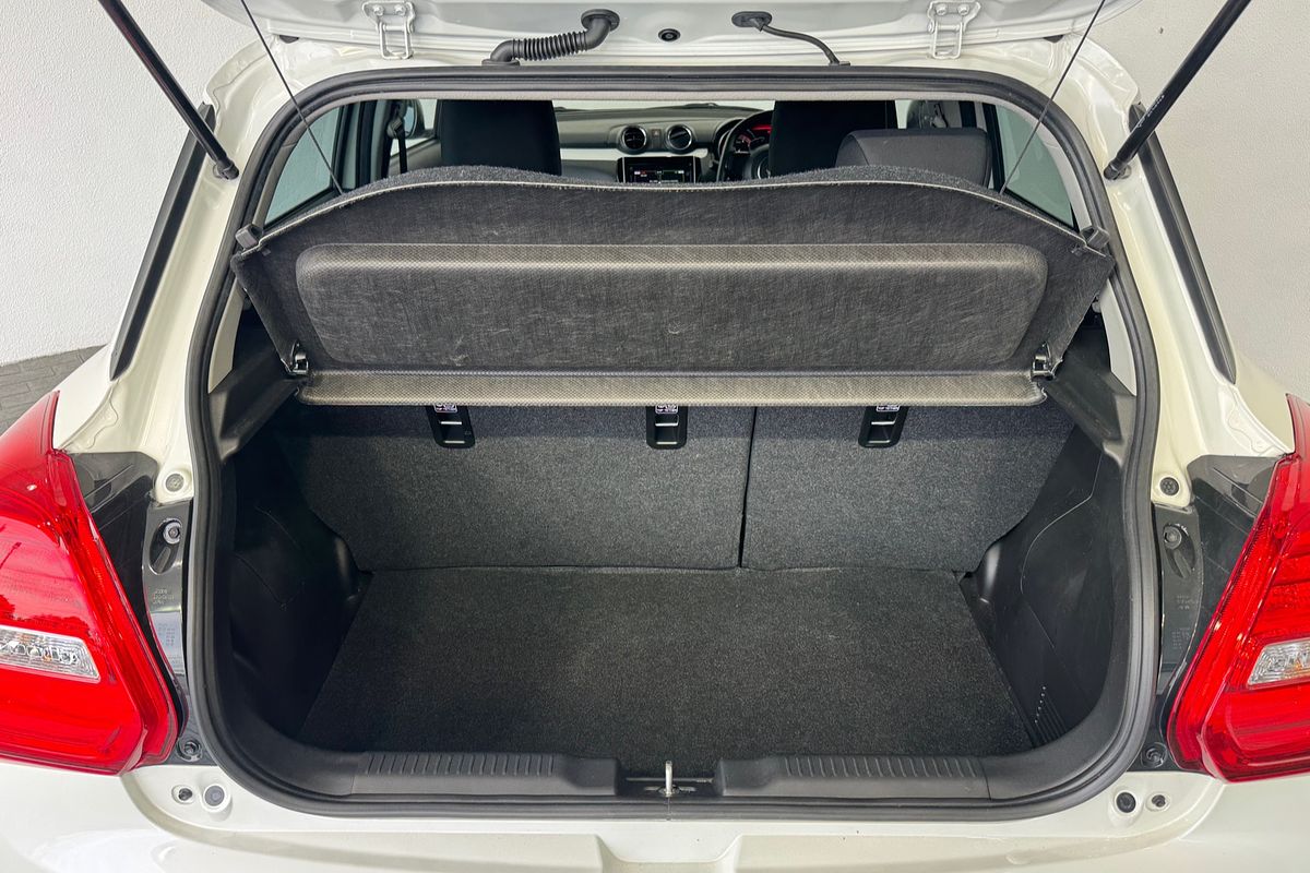 2023 Suzuki Swift GL AZ Series II