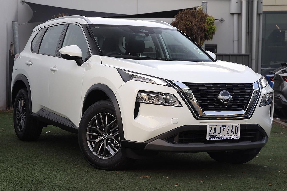 2024 Nissan X-TRAIL ST T33