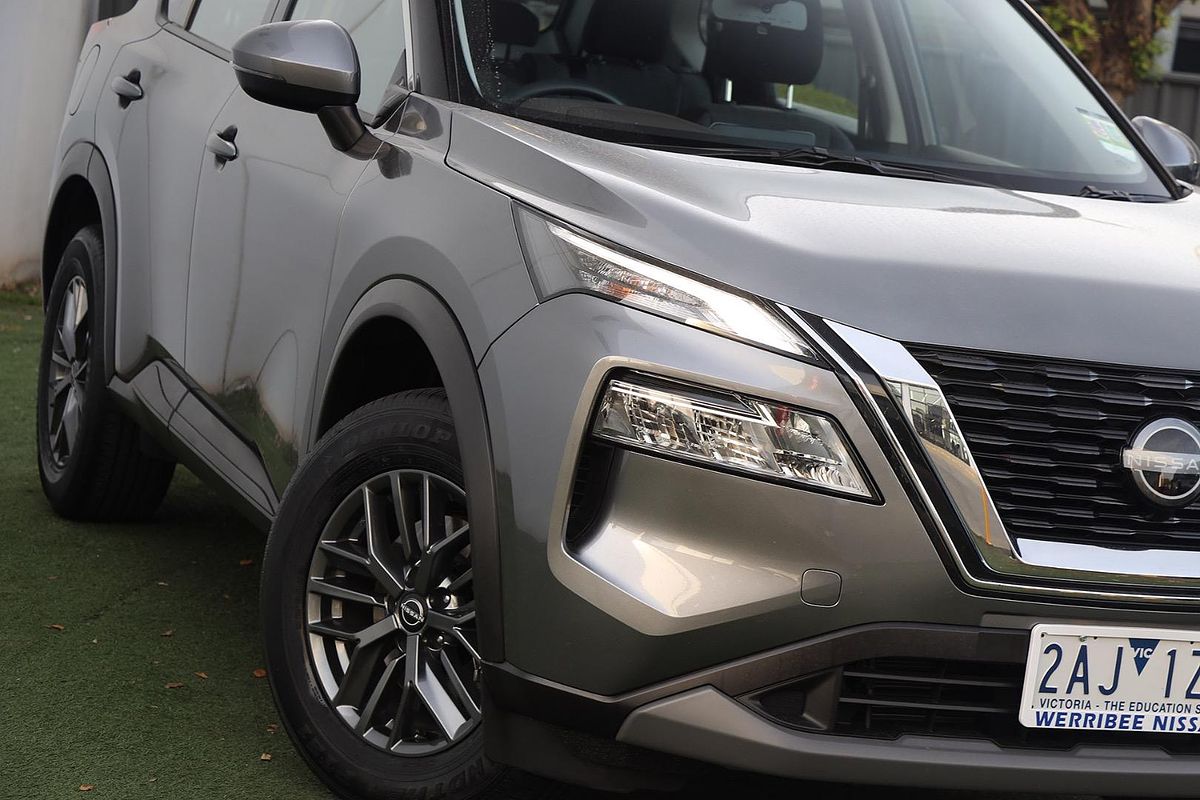 2024 Nissan X-TRAIL ST T33