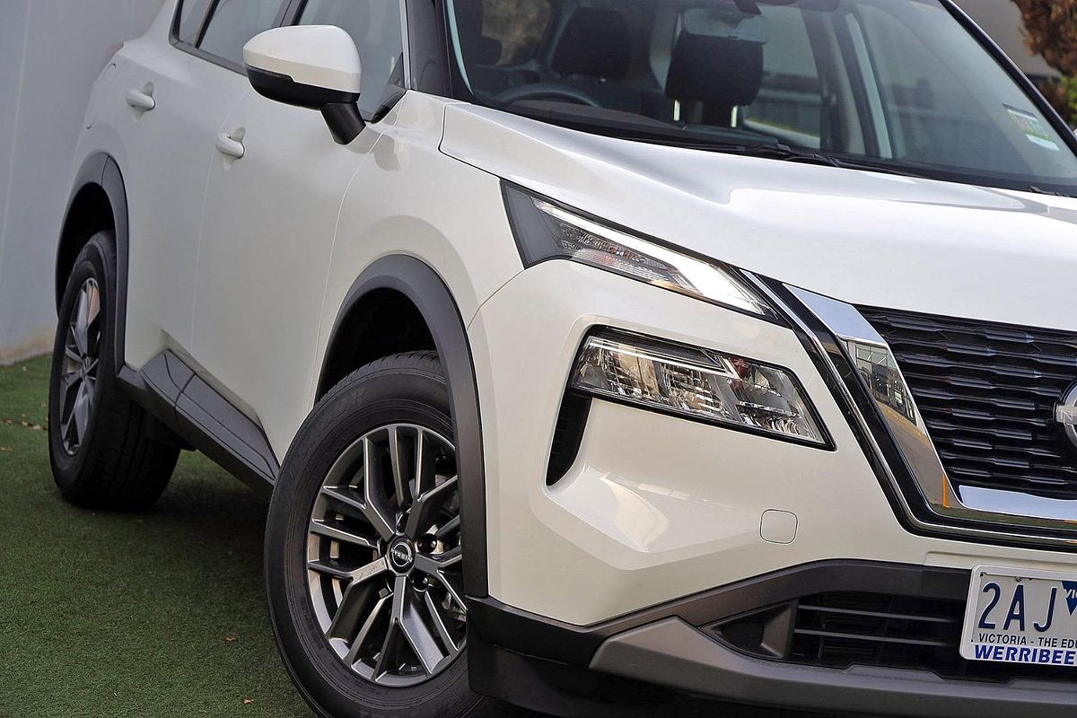 2024 Nissan X-TRAIL ST T33