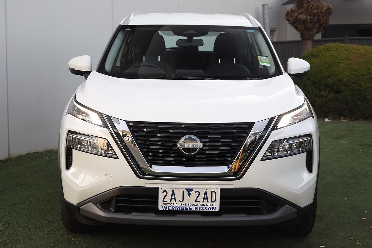 2024 Nissan X-TRAIL ST T33