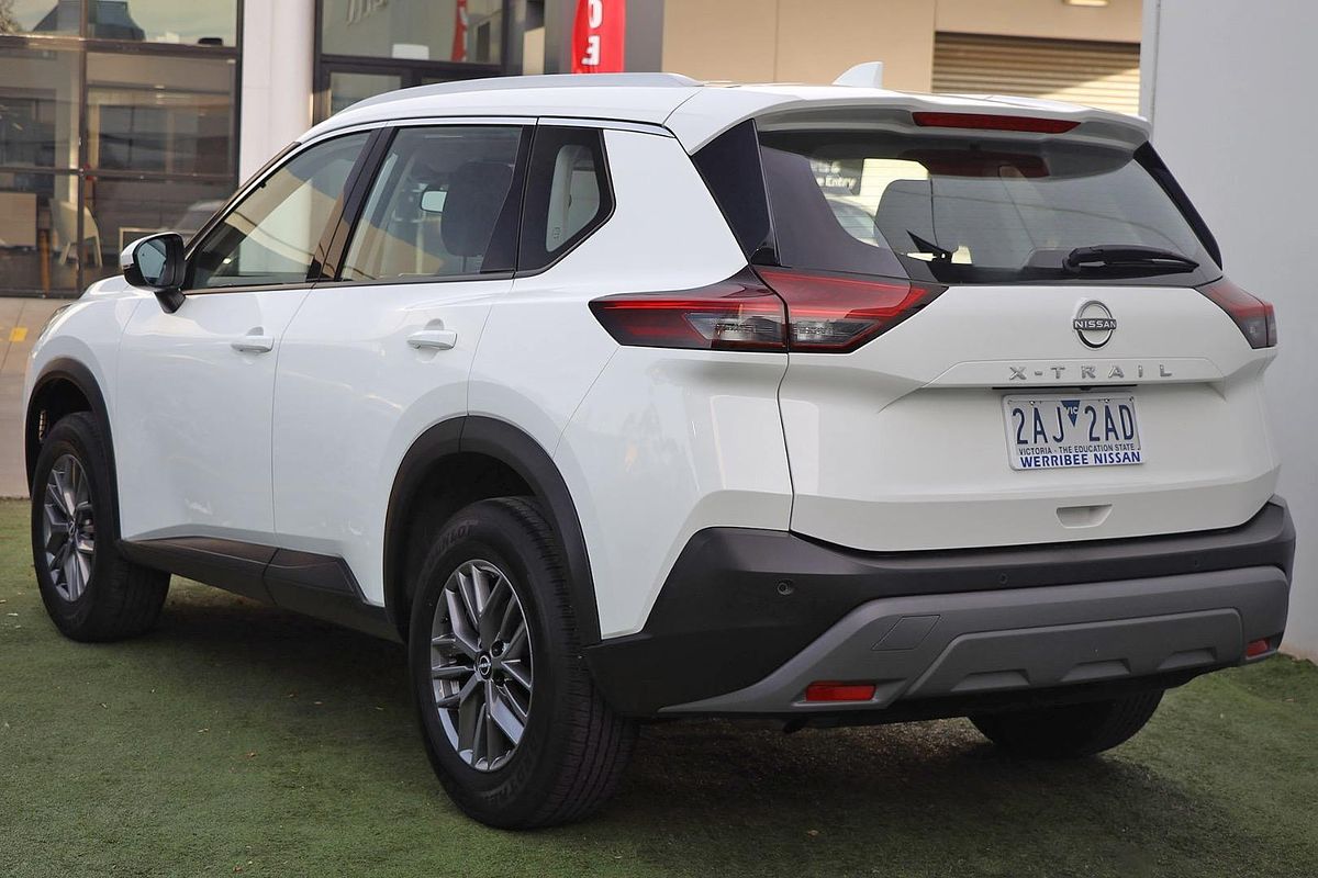 2024 Nissan X-TRAIL ST T33
