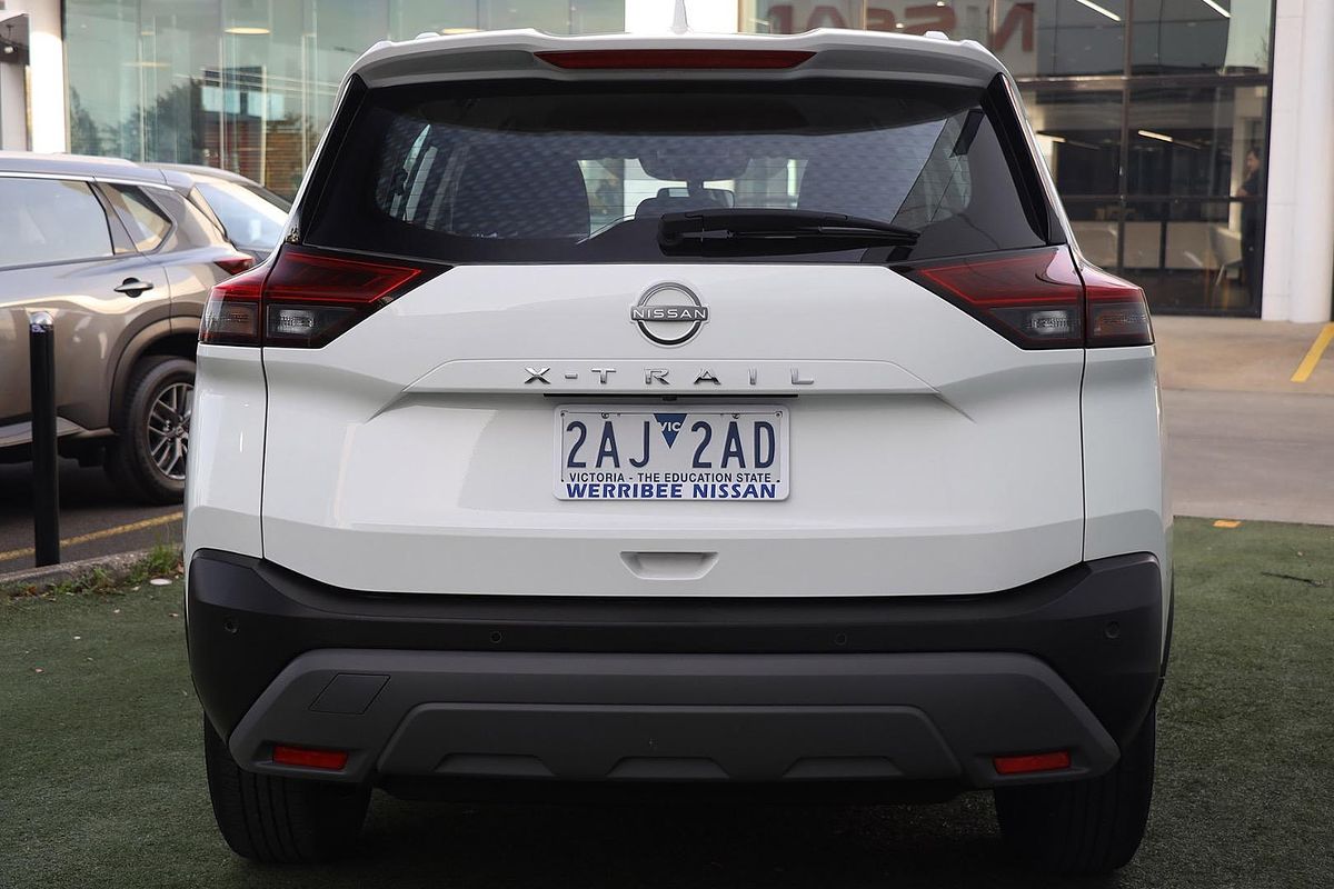 2024 Nissan X-TRAIL ST T33