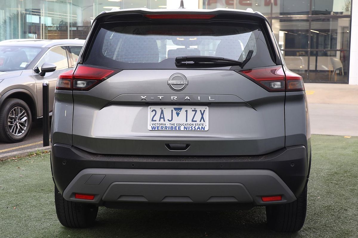 2024 Nissan X-TRAIL ST T33