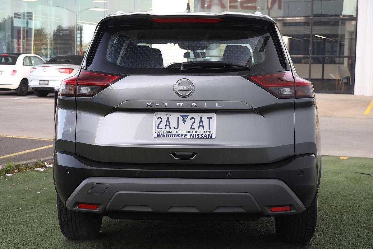 2024 Nissan X-TRAIL ST T33